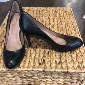 Lands End black heels